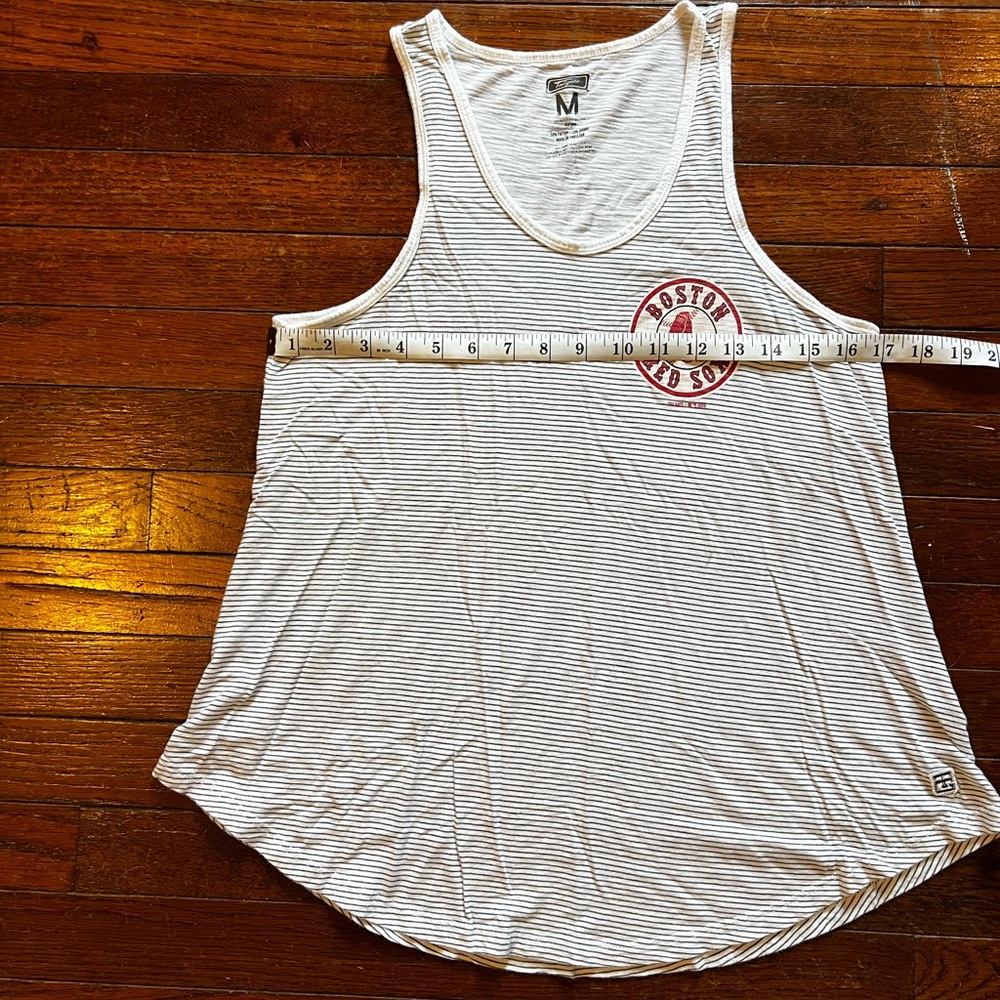 Women’s Medium tank, Tailgate brand